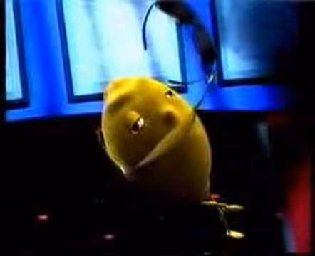 Botella de Radical Fruit, la bebida de zumo sin gas de los años 90
